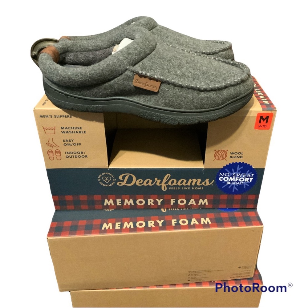 Men’s Dearfoams Memory foam slippers